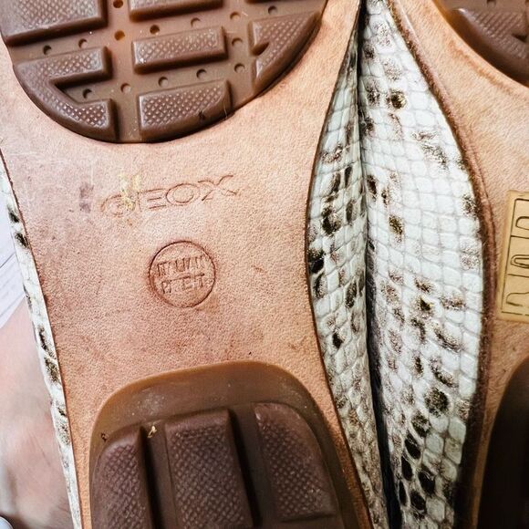 GEOX Respira Snakeskin Leather Loafers - Picture 8 of 10